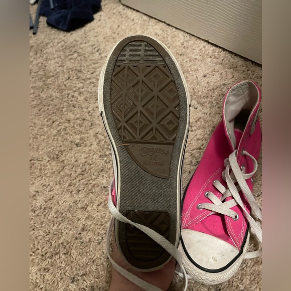 Hot Pink Converse! 💕 - Picture 3 of 7